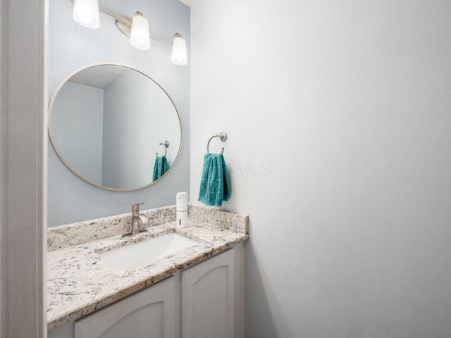5782 Camhurst Court, Galloway, OH 43119