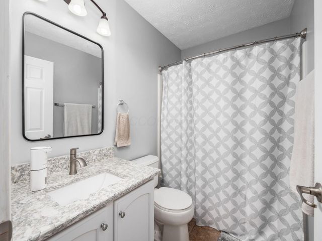 5782 Camhurst Court, Galloway, OH 43119