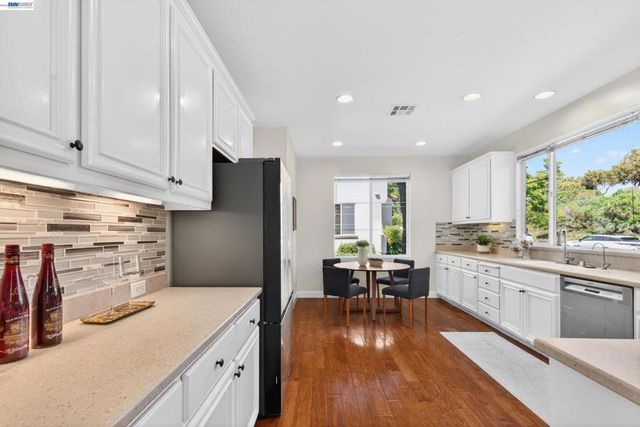 2011 Cedarwood Loop, San Ramon, CA 94582