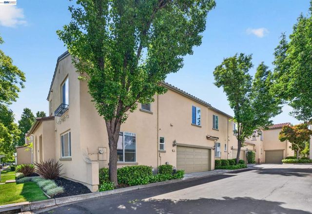 2011 Cedarwood Loop, San Ramon, CA 94582