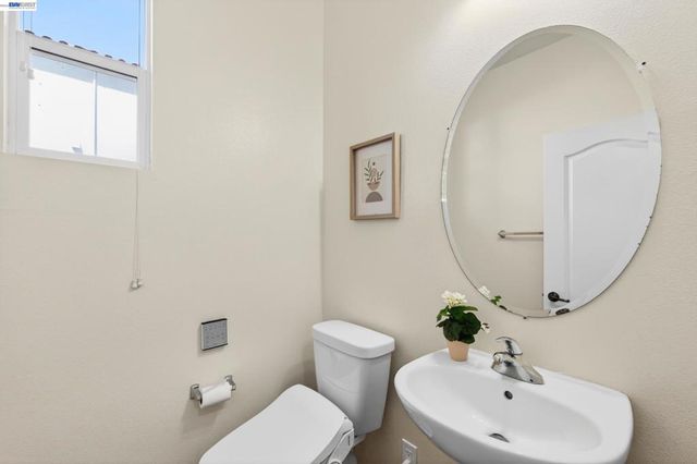 2011 Cedarwood Loop, San Ramon, CA 94582