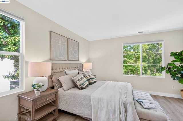 2011 Cedarwood Loop, San Ramon, CA 94582