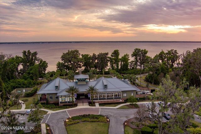 411 NARROWLEAF Drive, St. Johns, FL 32259