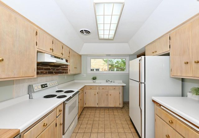 8317 W Cleveland AVENUE, West Allis, WI 53219