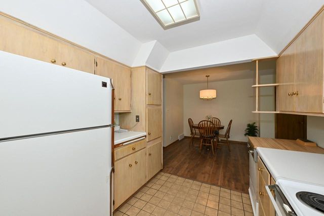 8317 W Cleveland AVENUE, West Allis, WI 53219