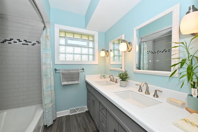 8317 W Cleveland AVENUE, West Allis, WI 53219