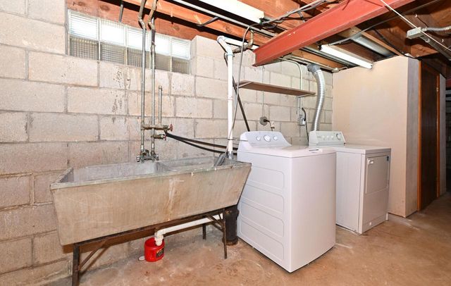 8317 W Cleveland AVENUE, West Allis, WI 53219