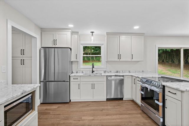 1400 Sherwood Drive, Dalton, GA 30720