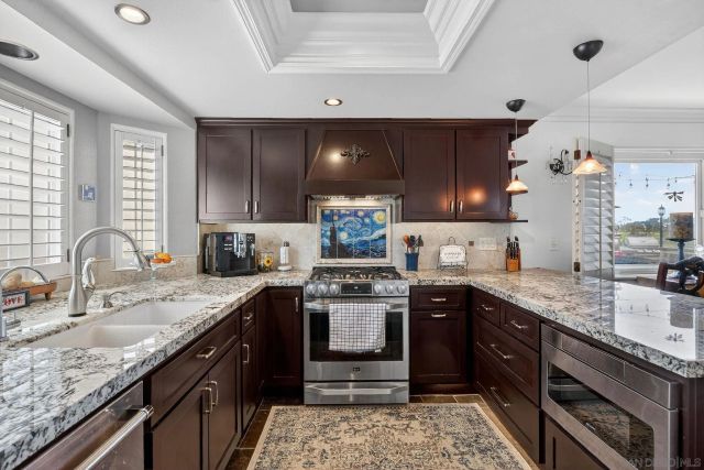 2070 Rue De La Montagne, Oceanside, CA 92054