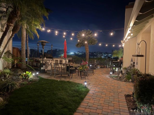 2070 Rue De La Montagne, Oceanside, CA 92054