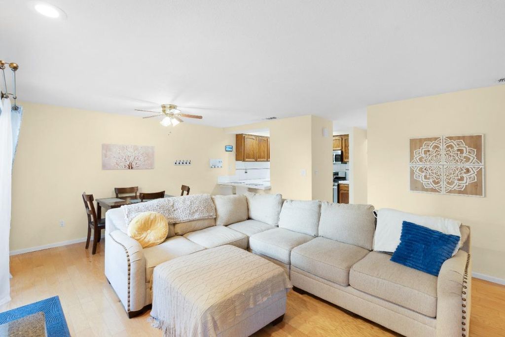 7417 Auburn Oaks Ct #K, Citrus Heights, CA 95621