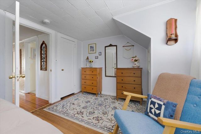 41 Plumbrook Road, Katonah, NY 10536