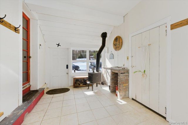 41 Plumbrook Road, Katonah, NY 10536