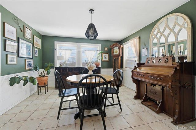 41 Plumbrook Road, Katonah, NY 10536