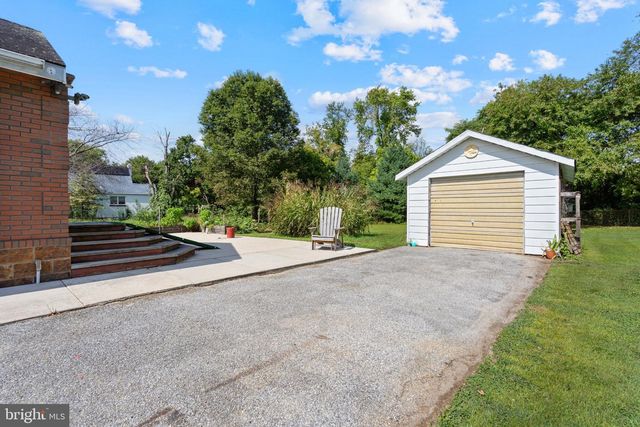252 S PENNSVILLE AUBURN RD, Carneys Point, NJ 08069