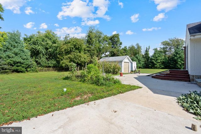 252 S PENNSVILLE AUBURN RD, Carneys Point, NJ 08069