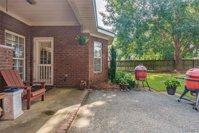 1447 Snow Hinton, Tuscaloosa, AL 35405