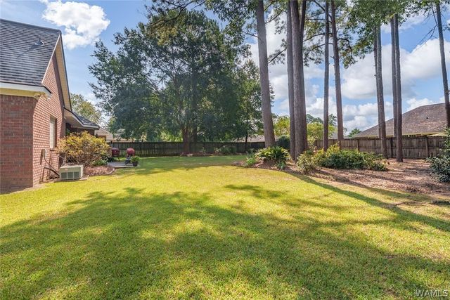 1447 Snow Hinton, Tuscaloosa, AL 35405