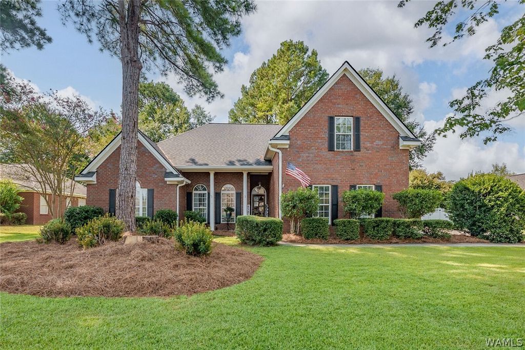 1447 Snow Hinton, Tuscaloosa, AL 35405