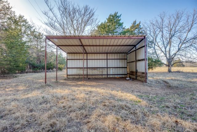 548 Deer Creek Road, Sadler, TX 76264