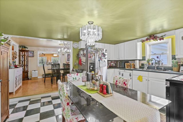 8879 National Road SE, Thornville, OH 43076