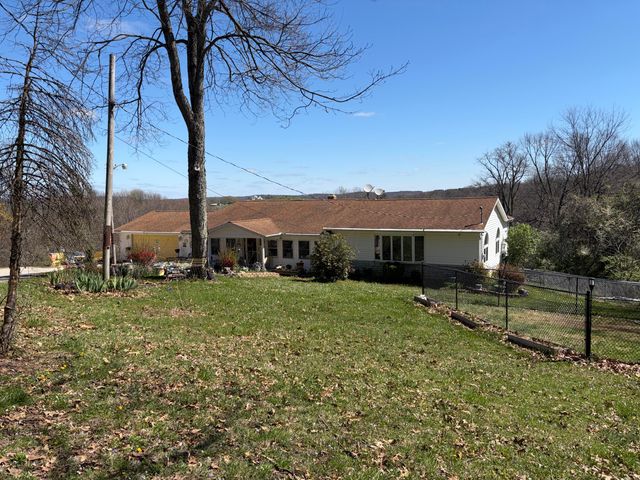 8879 National Road SE, Thornville, OH 43076