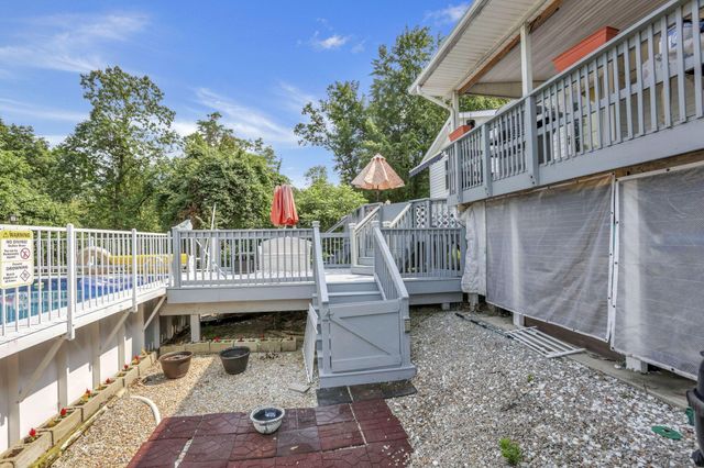 8879 National Road SE, Thornville, OH 43076