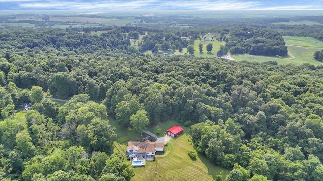 8879 National Road SE, Thornville, OH 43076