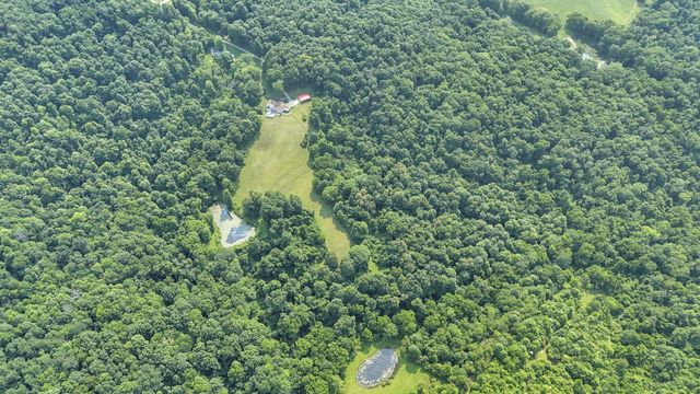8879 National Road SE, Thornville, OH 43076