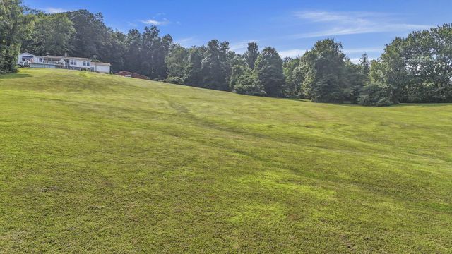 8879 National Road SE, Thornville, OH 43076