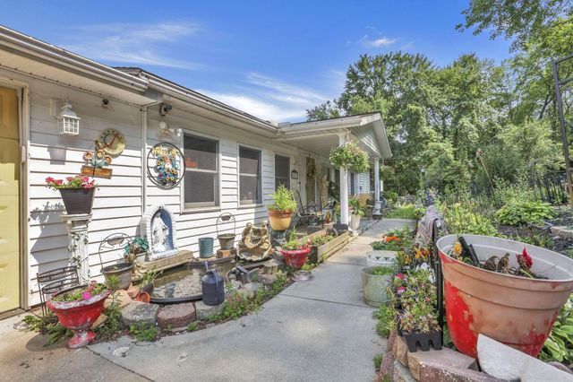 8879 National Road SE, Thornville, OH 43076