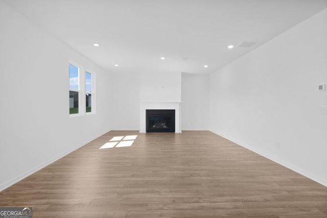 4008 Laurant Path, Flowery Branch, GA 30542