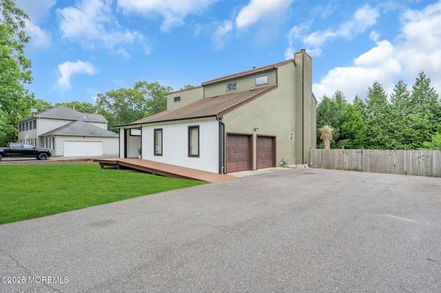 458 Penn Avenue N, Forked River, NJ 08731
