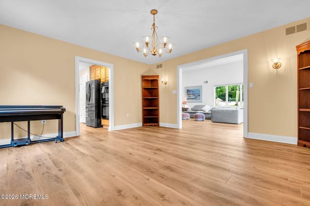 458 Penn Avenue N, Forked River, NJ 08731
