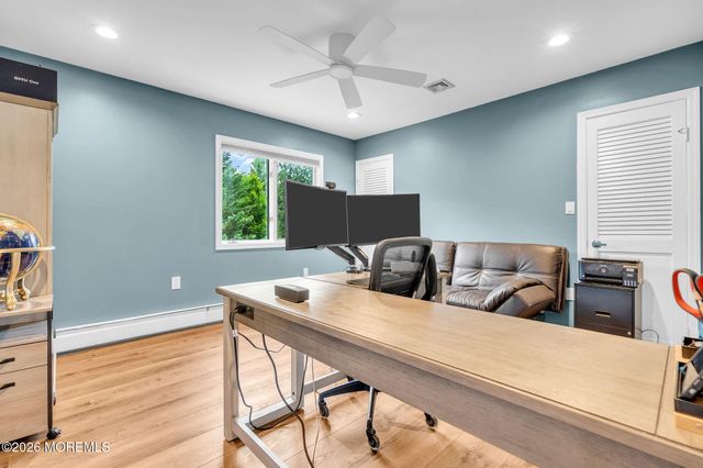 458 Penn Avenue N, Forked River, NJ 08731