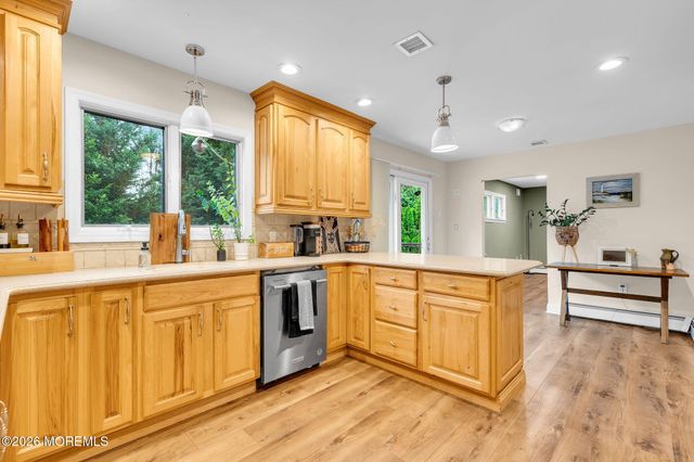 458 Penn Avenue N, Forked River, NJ 08731