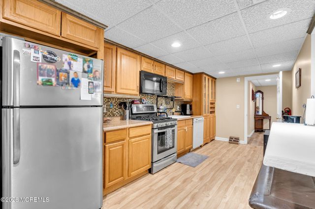 458 Penn Avenue N, Forked River, NJ 08731