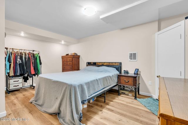 458 Penn Avenue N, Forked River, NJ 08731