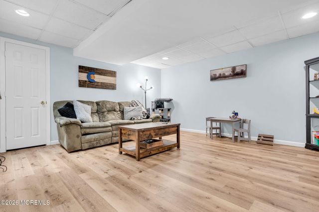 458 Penn Avenue N, Forked River, NJ 08731