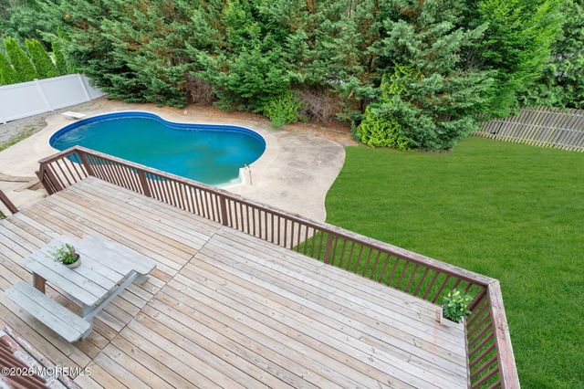 458 Penn Avenue N, Forked River, NJ 08731