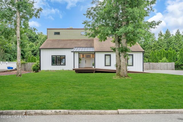 458 Penn Avenue N, Forked River, NJ 08731