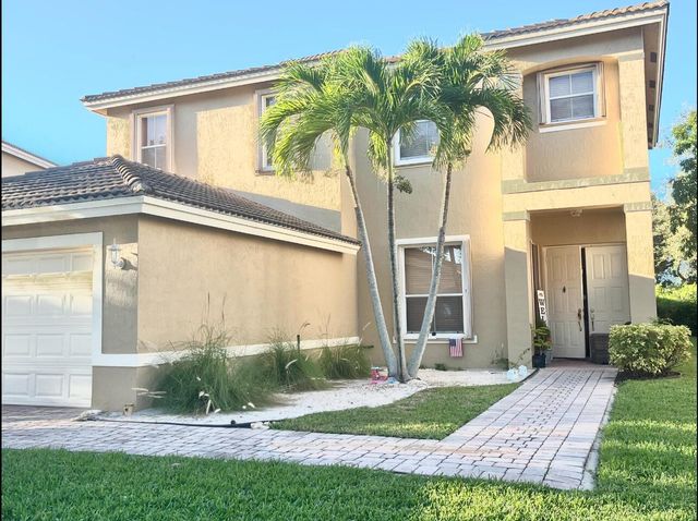 5012 Victoria Circle, West Palm Beach, FL 33409