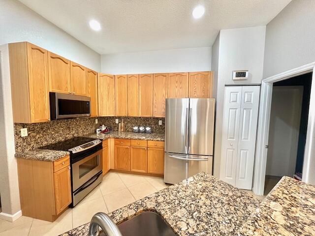 5012 Victoria Circle, West Palm Beach, FL 33409