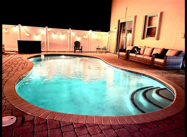 5012 Victoria Circle, West Palm Beach, FL 33409