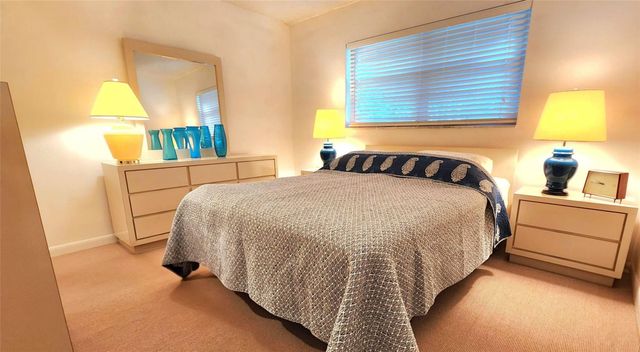 2100 SW Lake Circle Drive 110, Boynton Beach, FL 33426