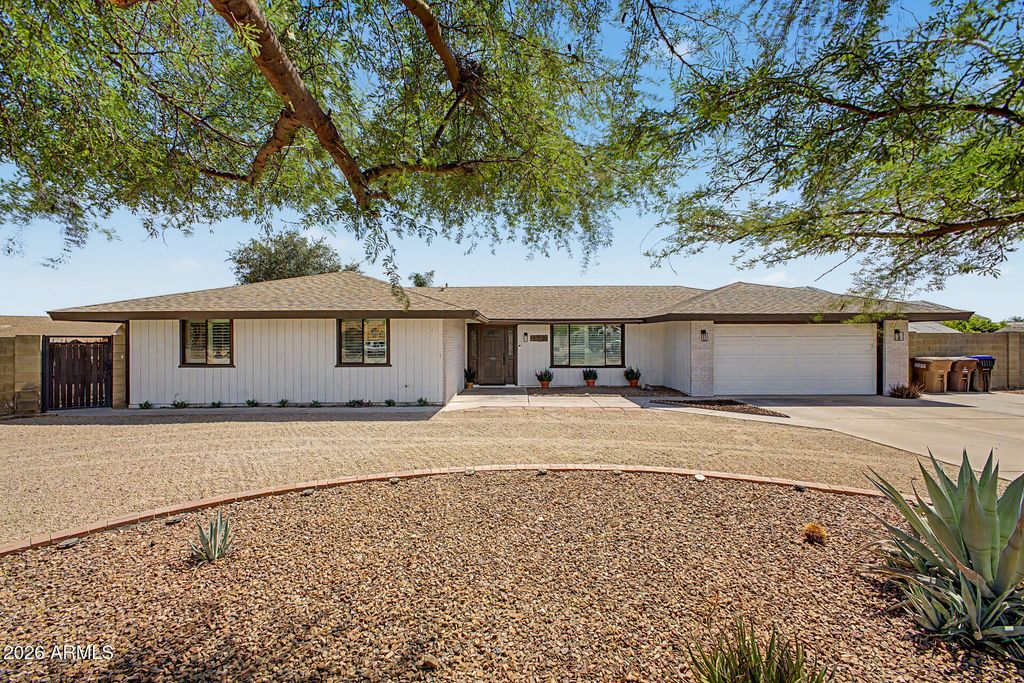8767 W VILLA HERMOSA --, Peoria, AZ 85383 — photo 4
