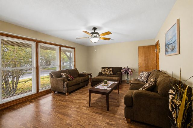 7113 Sycamore Drive, Galveston, TX 77551