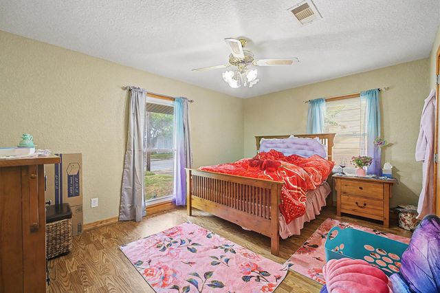 7113 Sycamore Drive, Galveston, TX 77551