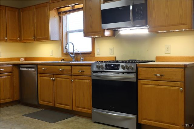 633 West Thomas Street, Rome, NY 13440