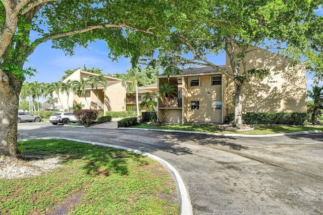 7581 NW 86th Terrace 201, Tamarac, FL 33321